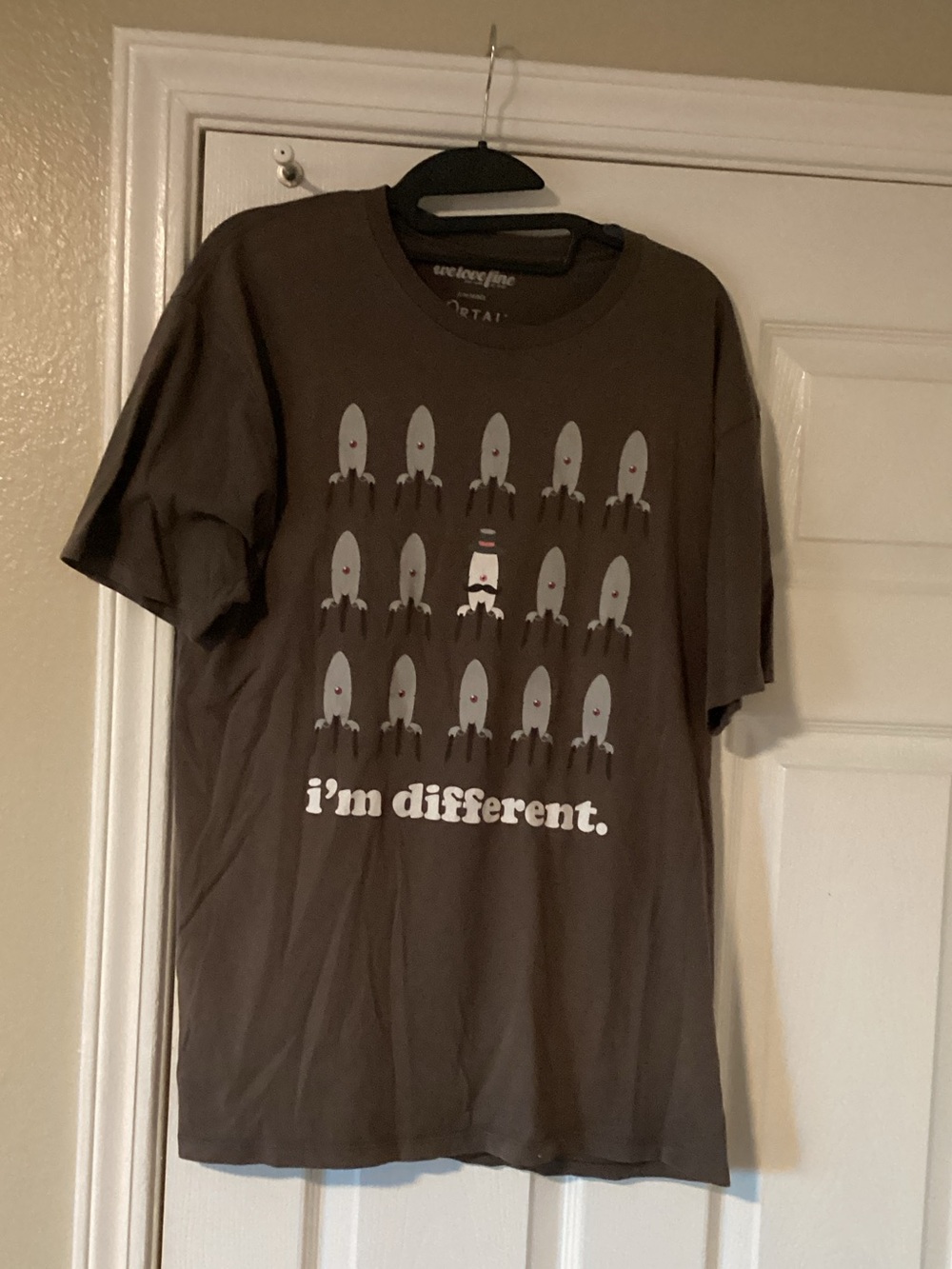Men’s Tshirt Portal Game Exclusive Size XL